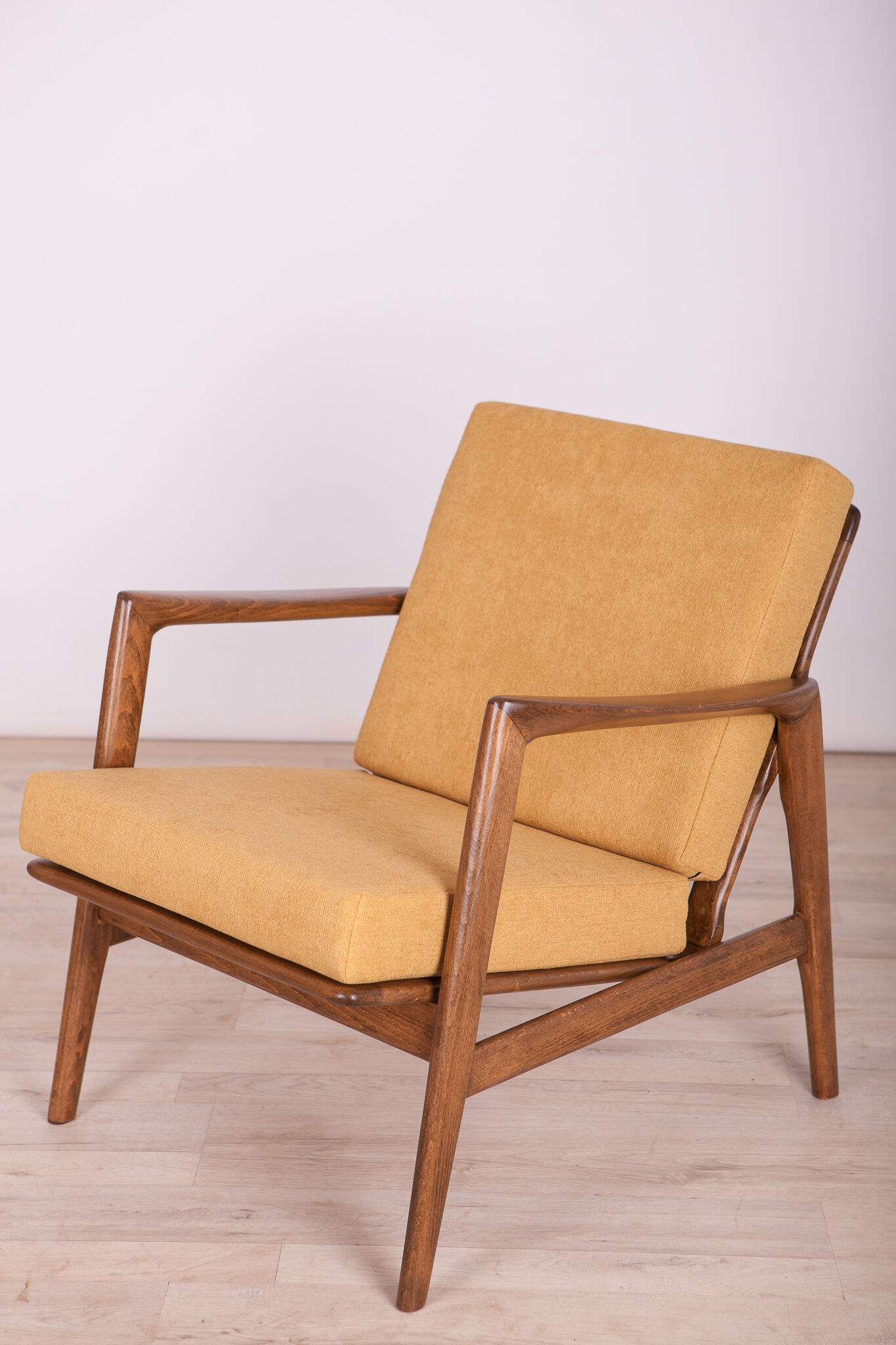 Armchair 300-139 by Swarzędzka Furniture Factory, 1960s