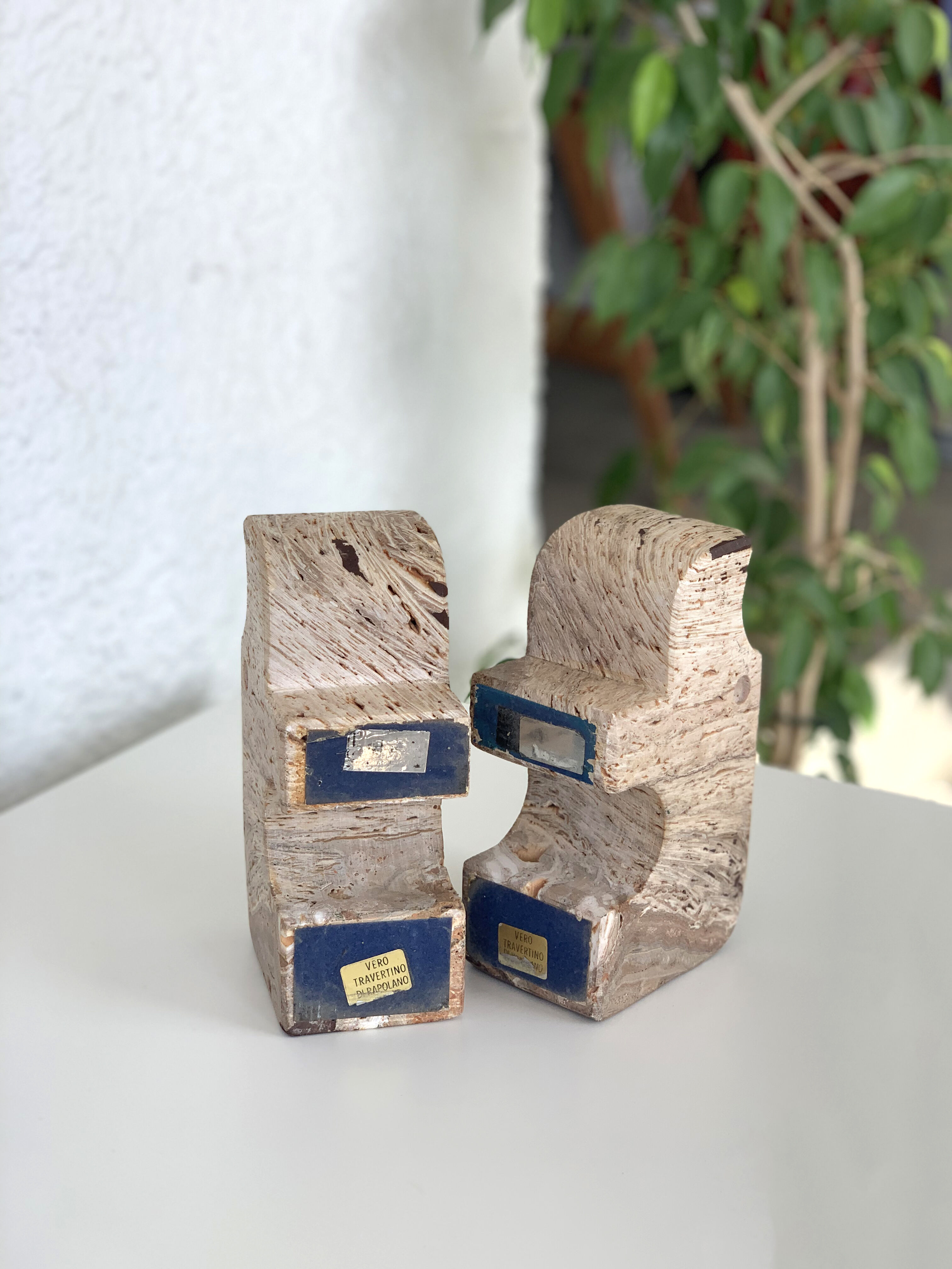 Pair of travertine rhinoceros bookends by Fratelli Mannelli, 1970s