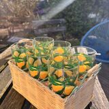 Basket of glasses with lemon pattern