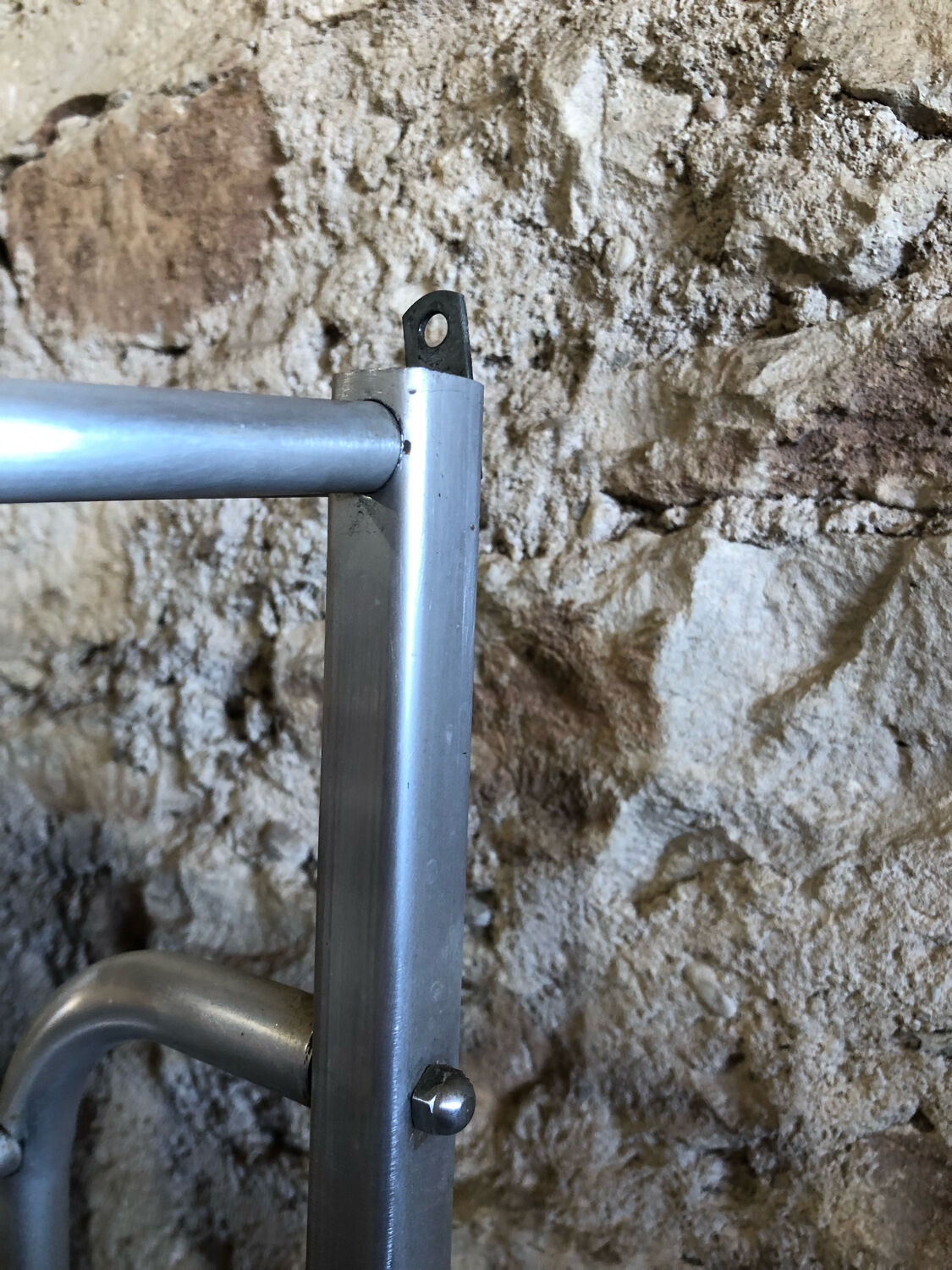 Wall-mounted cloakroom coat racks