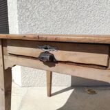 Farm table
