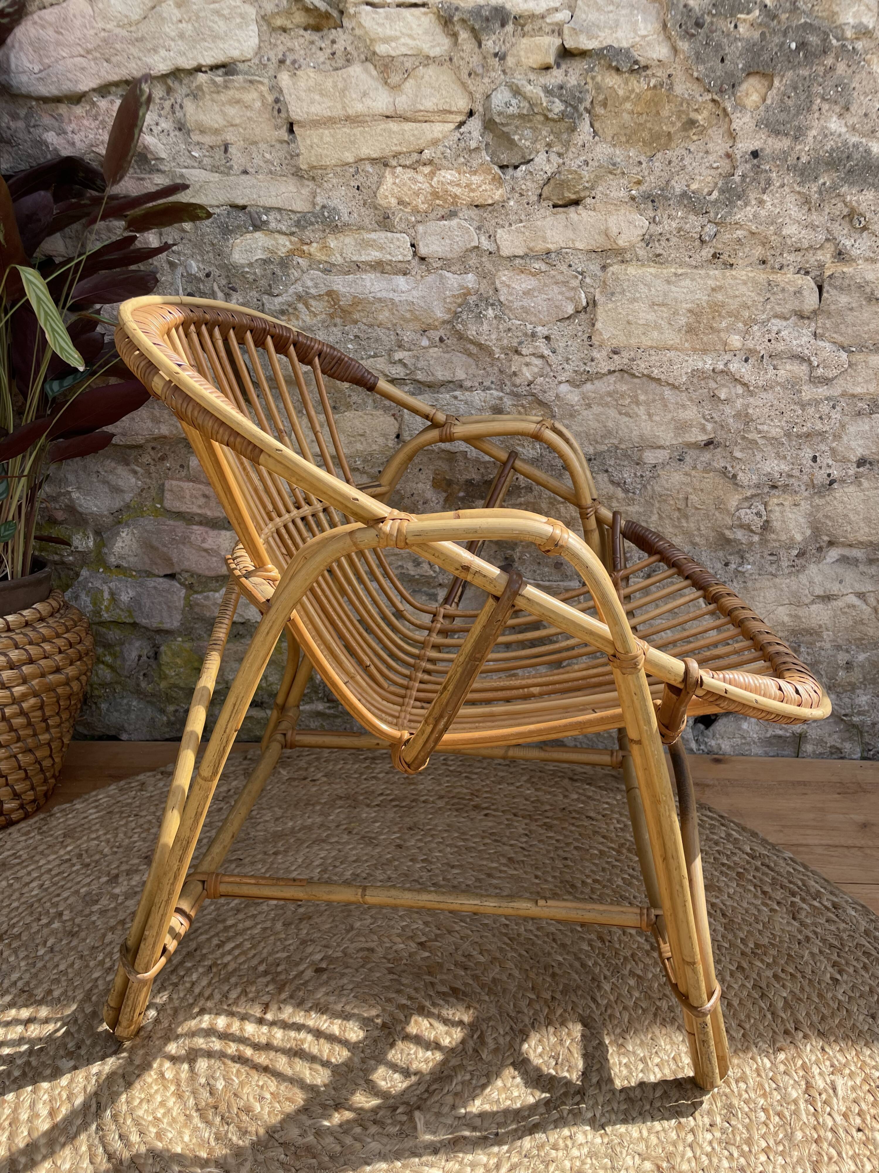 Rattan basket chair