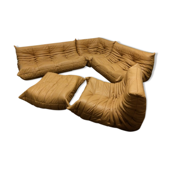 Togo sofa set model designed by Michel Ducaroy 1973