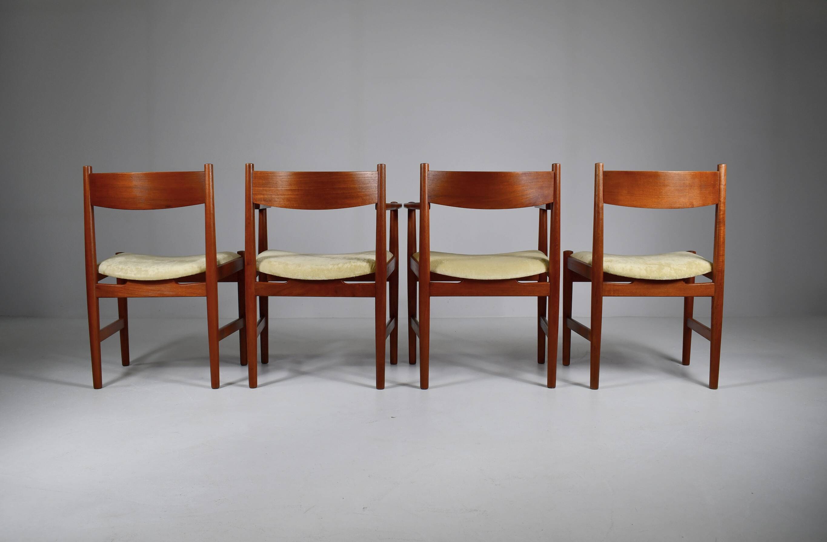 Hans Wegner dining chairs x4. Carl Hansen, Denmark. 1962