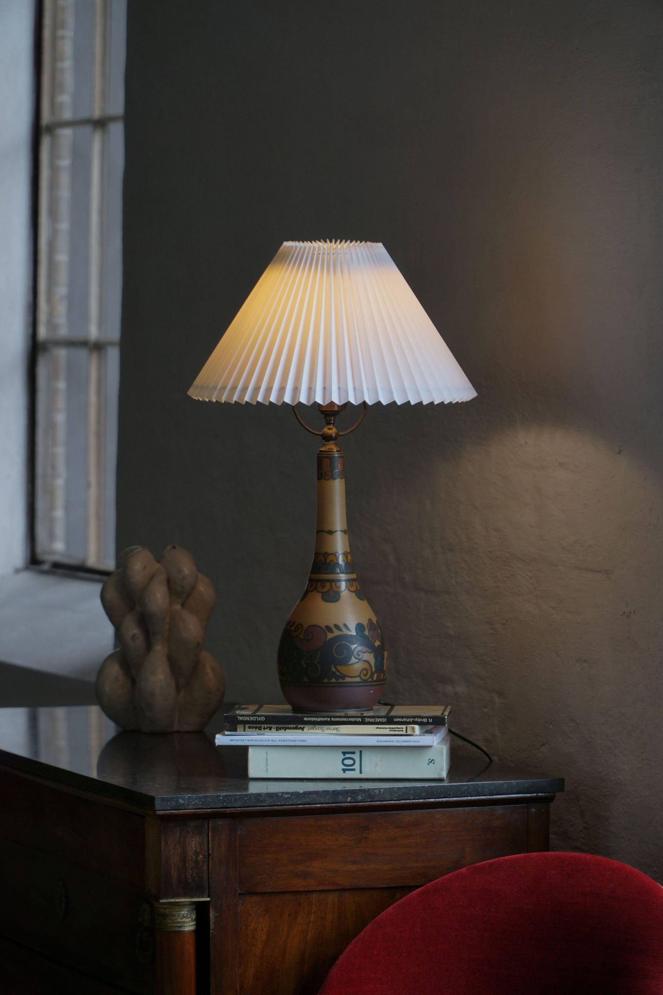 Art Nouveau table lamp in coloured terracotta by L. Hjorth, Bornholm, 1930s.