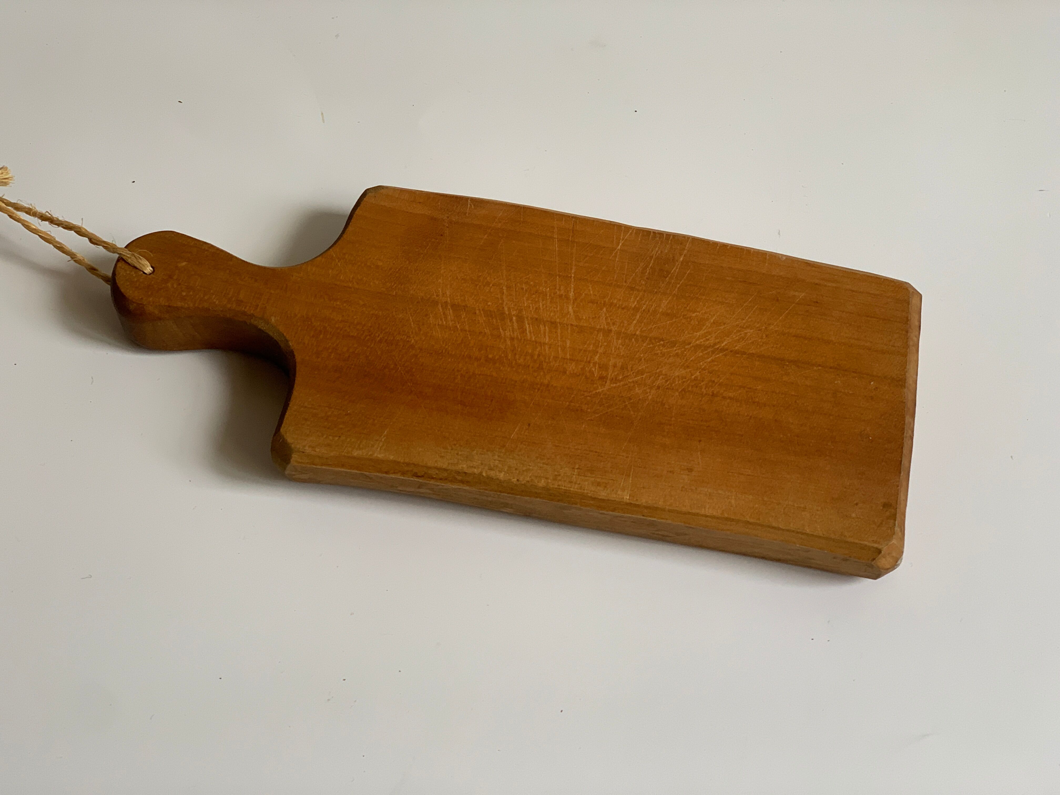 Wooden cutting board