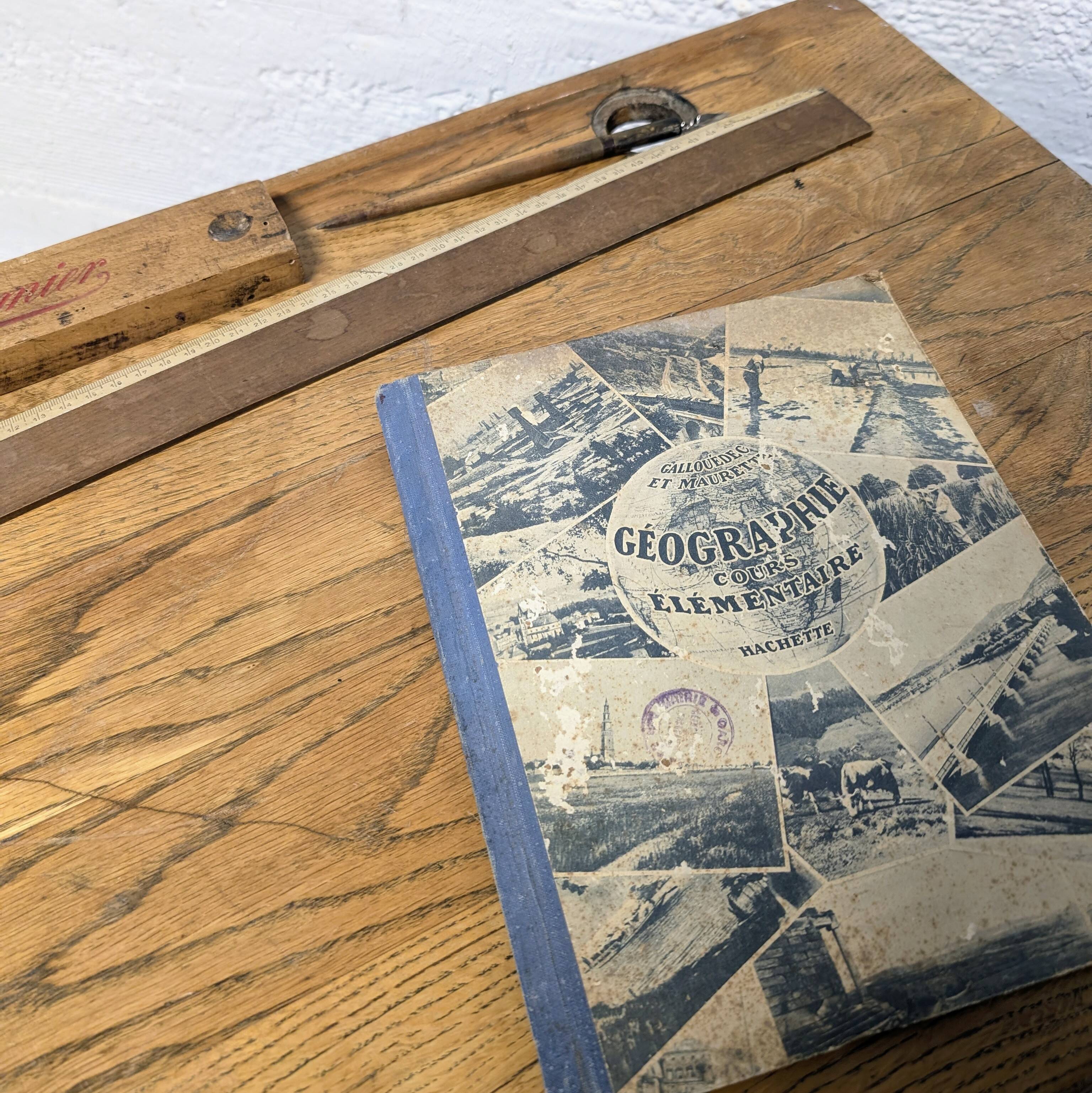 Vintage school desk – single-piece