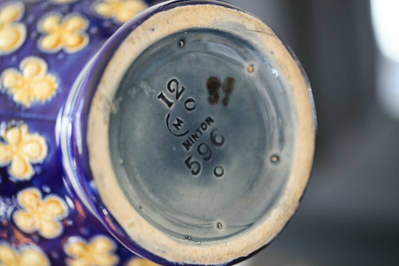 Majolica ewer in neo-Renaissance style by Minton, England 1870.