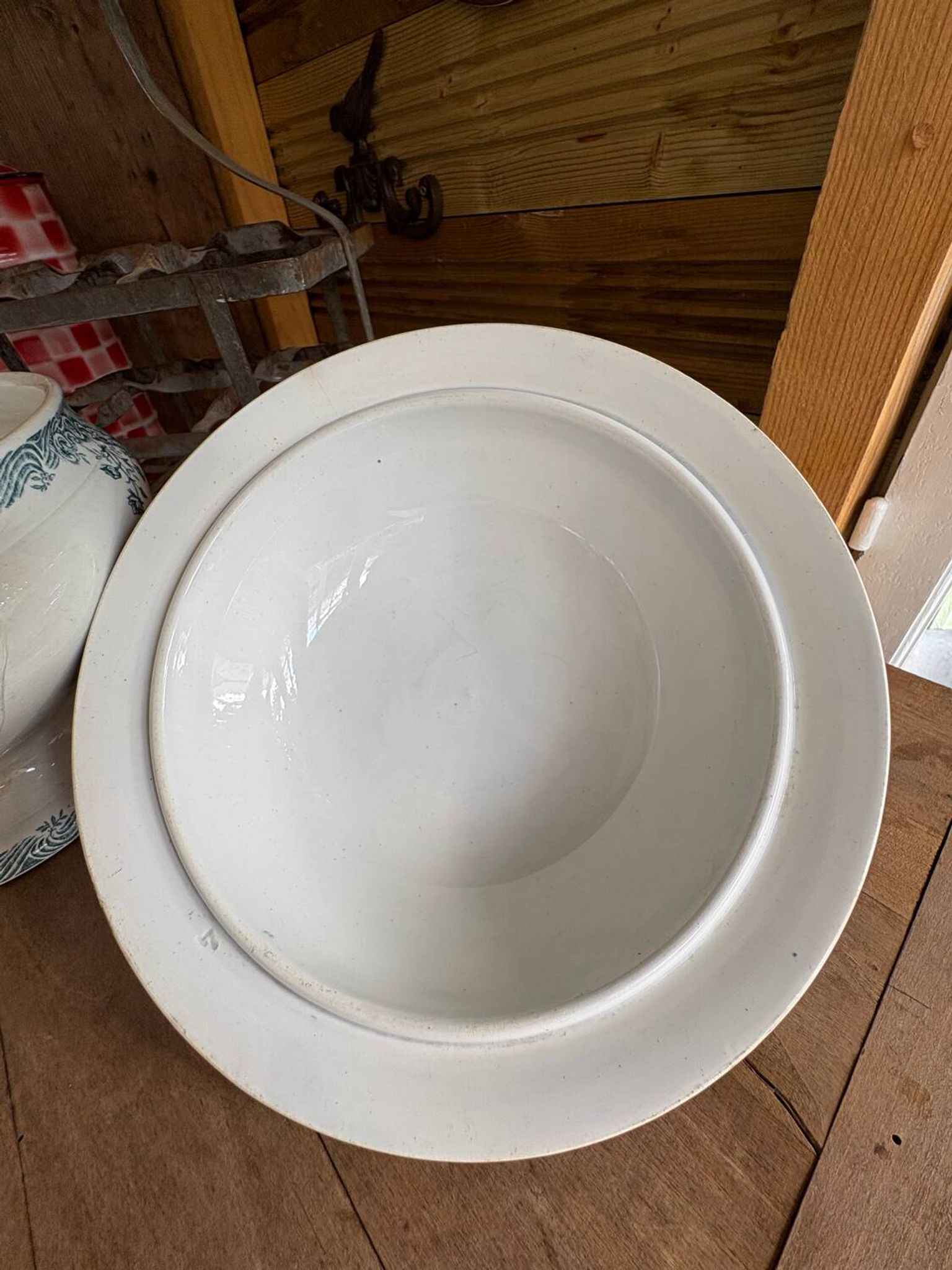 St-Amand soup tureen A. Lebacqz & M. Bouchart Rocaille model