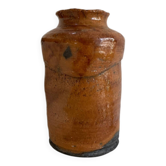 Chamotte stoneware vase