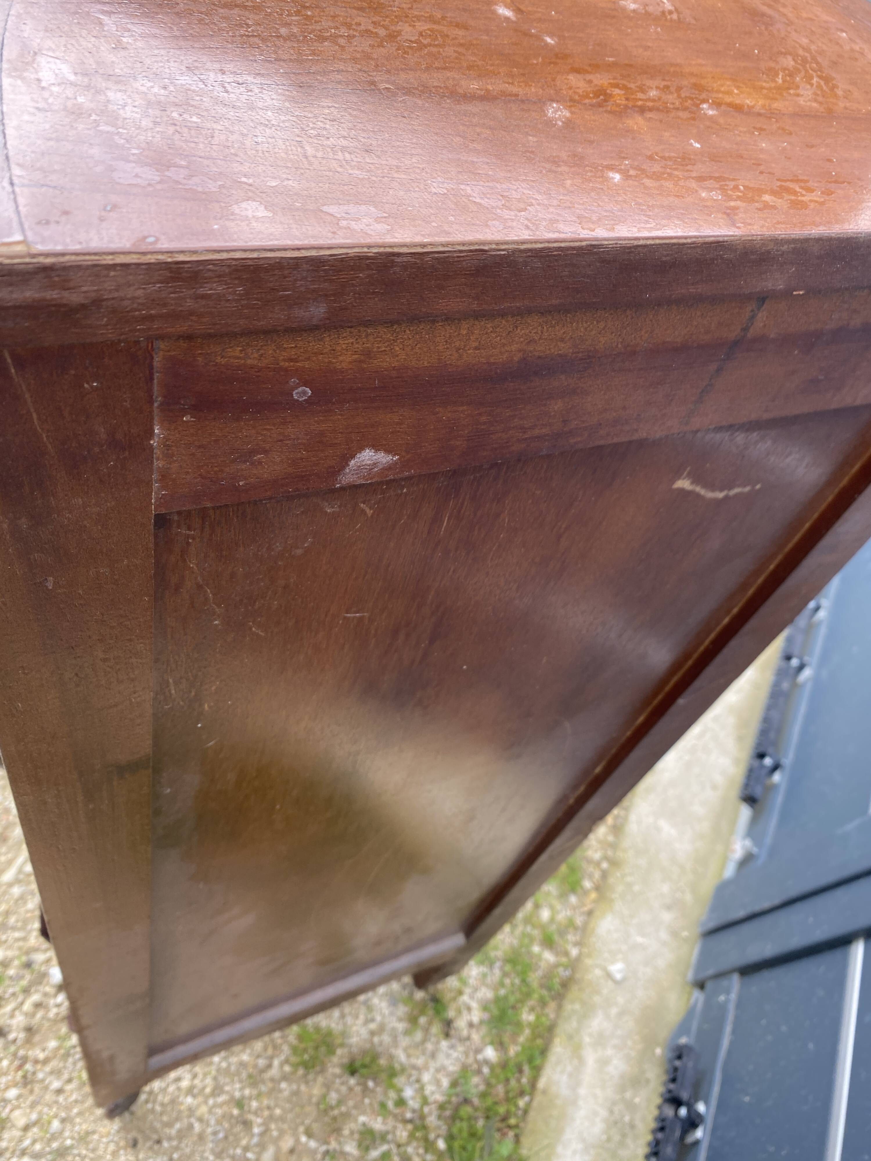 corner cabinet