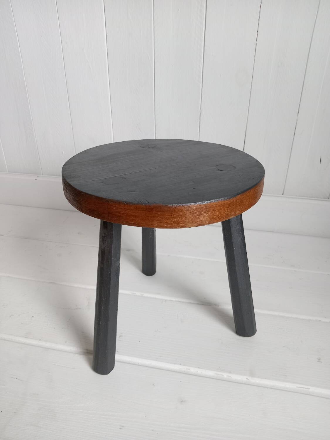 Tabouret tripode / porte plantes