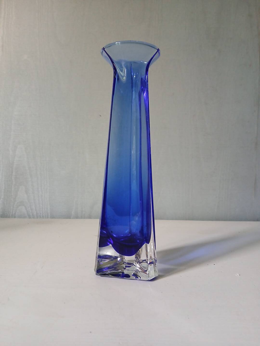 Blue submerged Murano style vintage Italian glass soliflore vase 22 cm