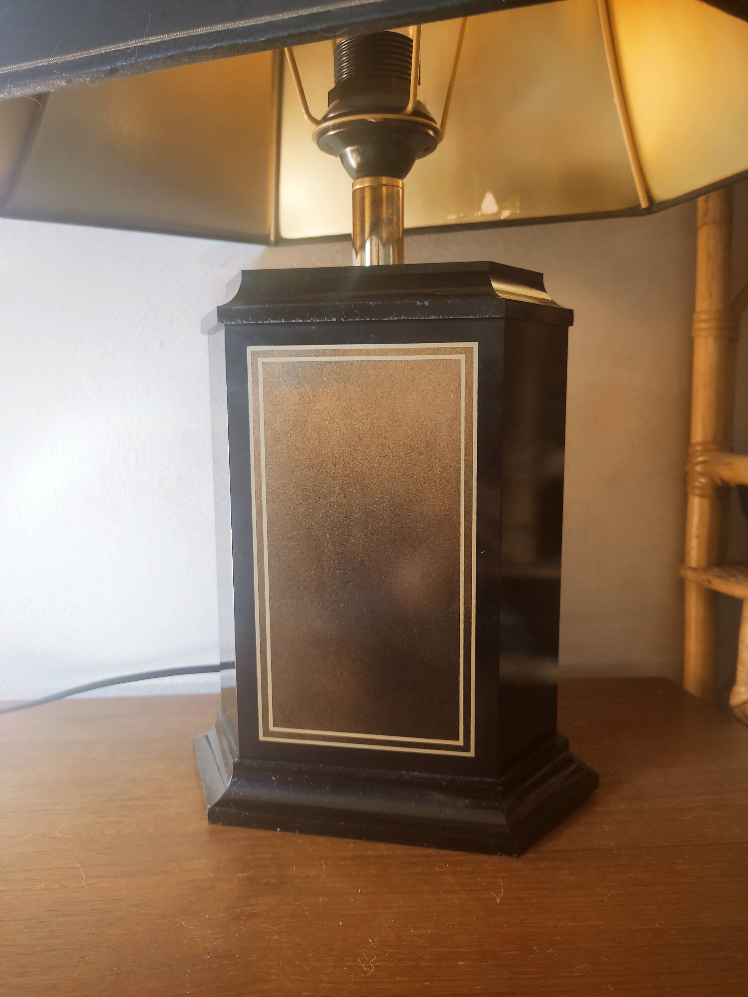 Asian-inspired black lamp