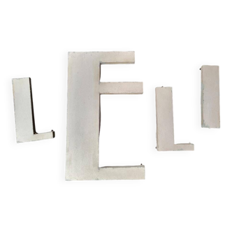 Lot of 4 art deco sign letters in zinc leli