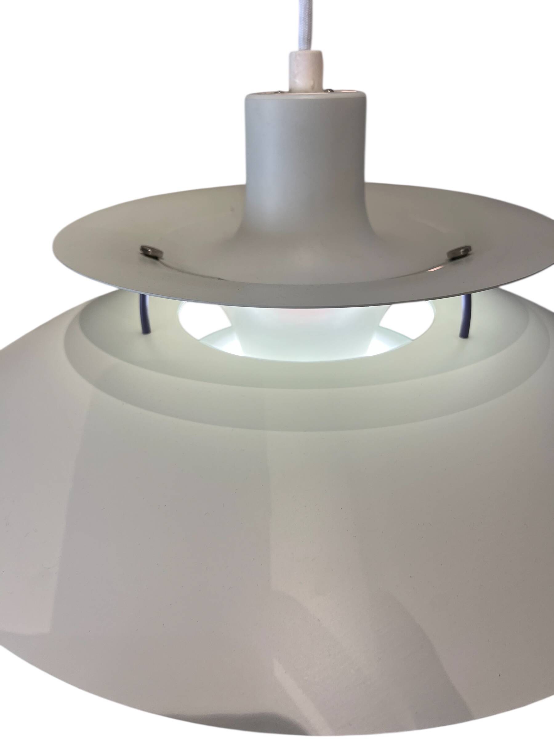 Poul Henningsen Suspension