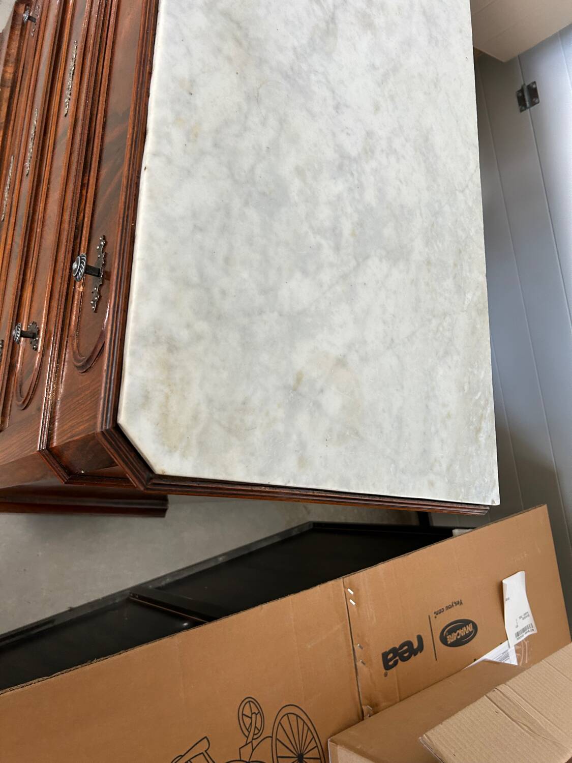 4-drawer chest of drawers