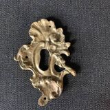 Paire d'entrées de serrure en bronze de style rocaille, 19e siècle
