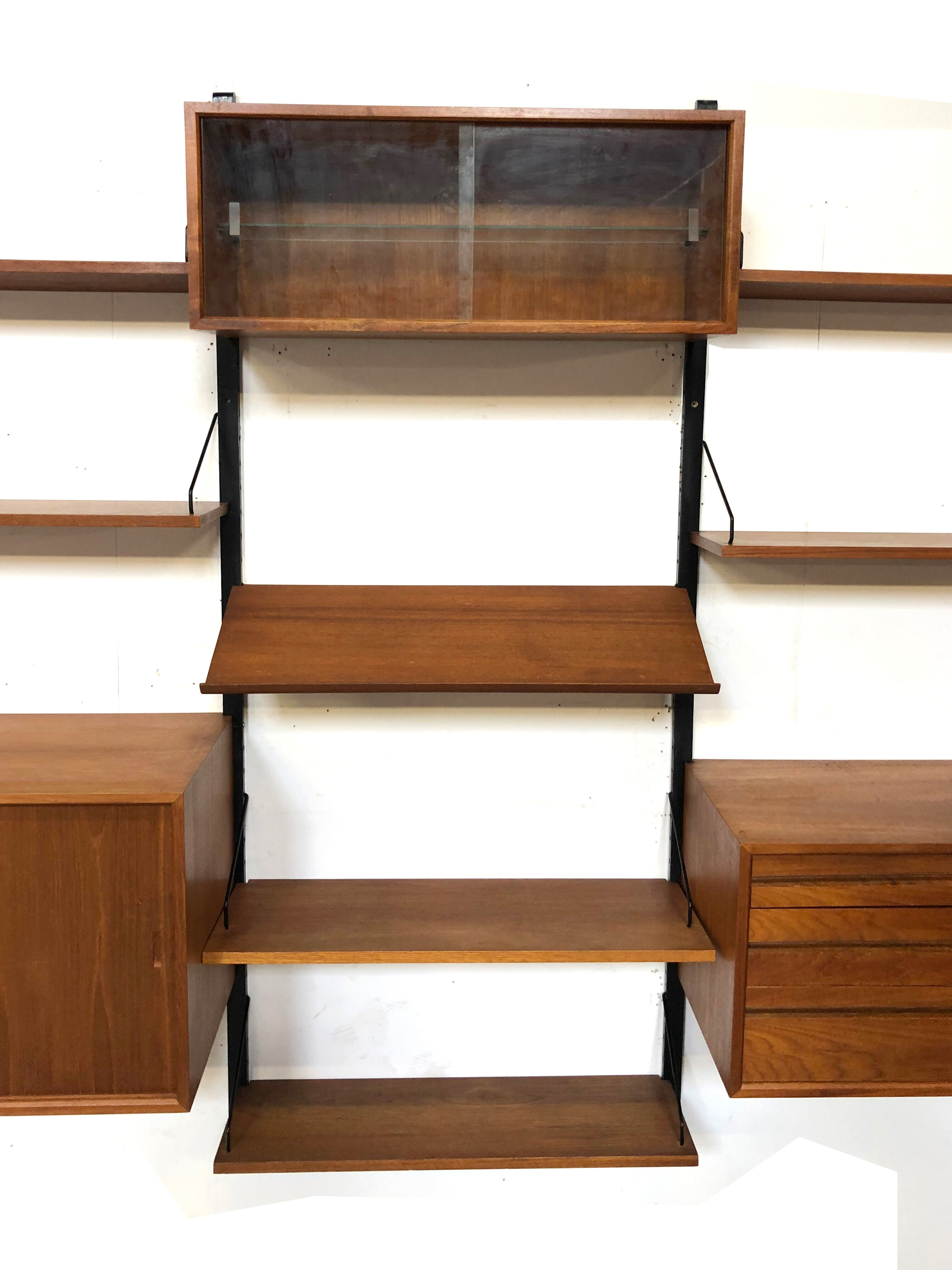 Wall shelf Poul Cadovius Royal System