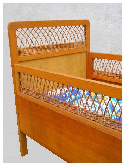 Crib wood rattan vintage 1960
