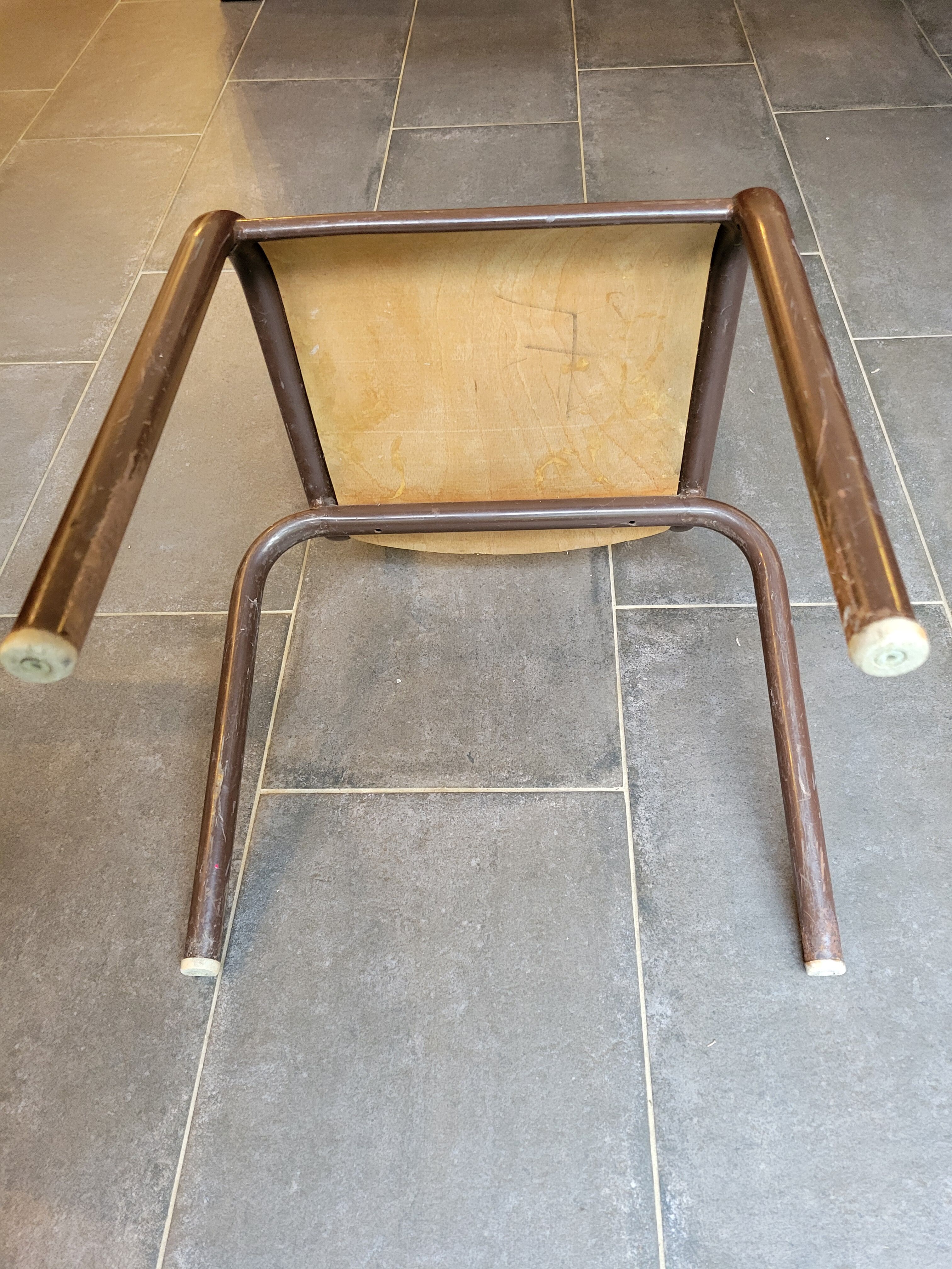 Ancienne chaise d école Mullca