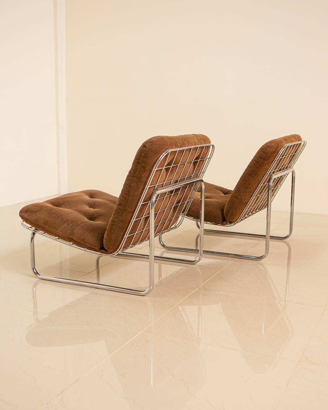 Pair of brown "666" low chairs by Kho Liang for Artifort 70's