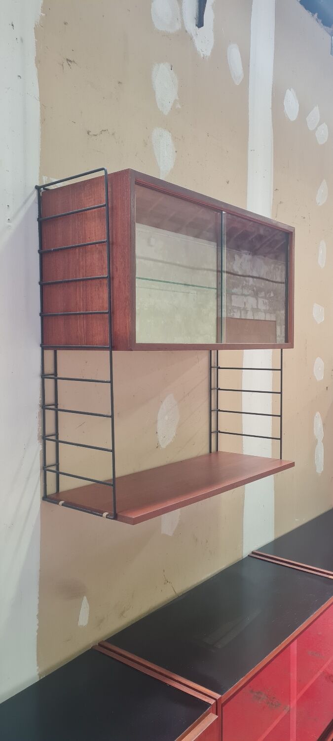 Scandinavian wall string shelf