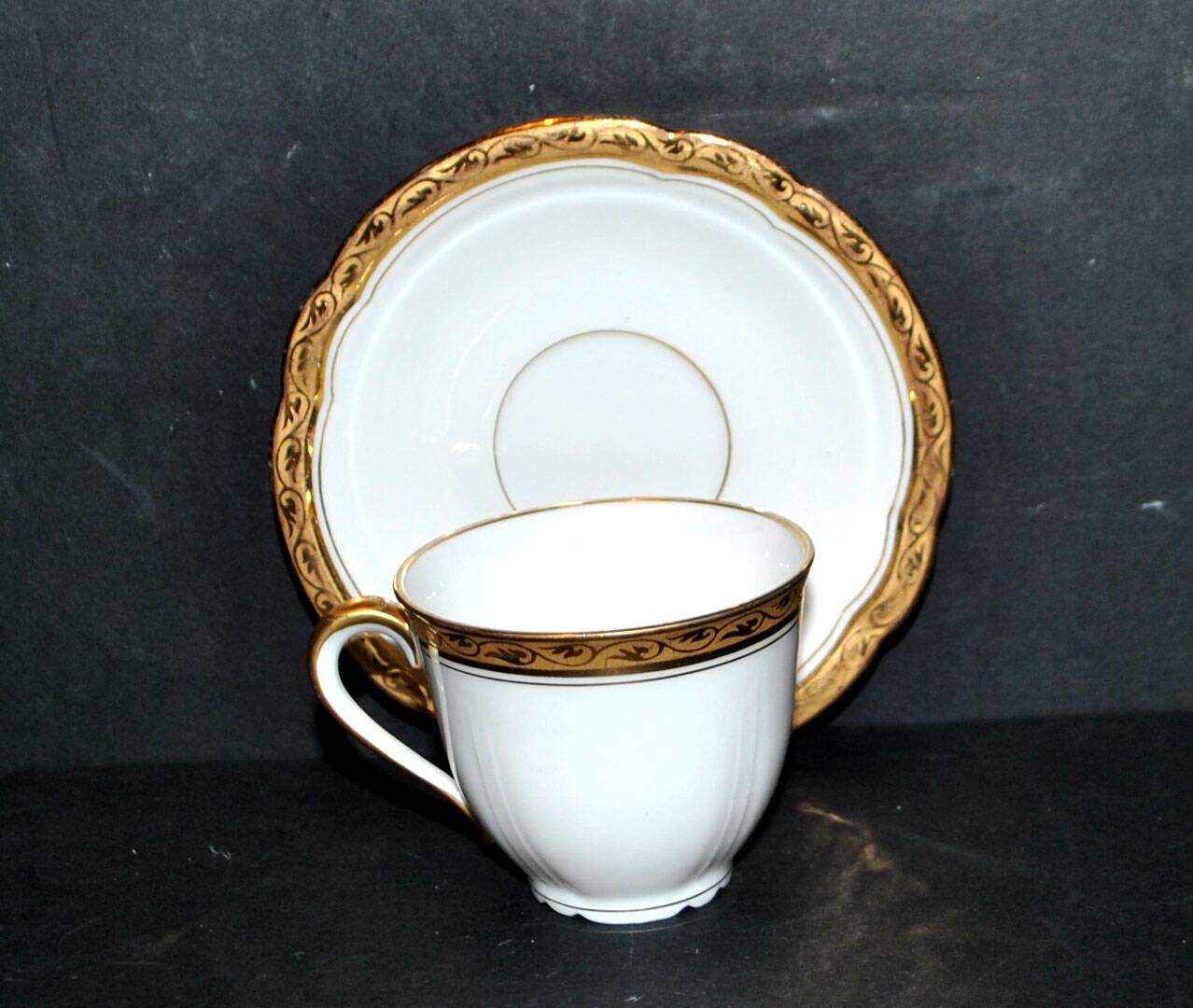 Boyer limoges porcelain coffee cup with golden frieze decor