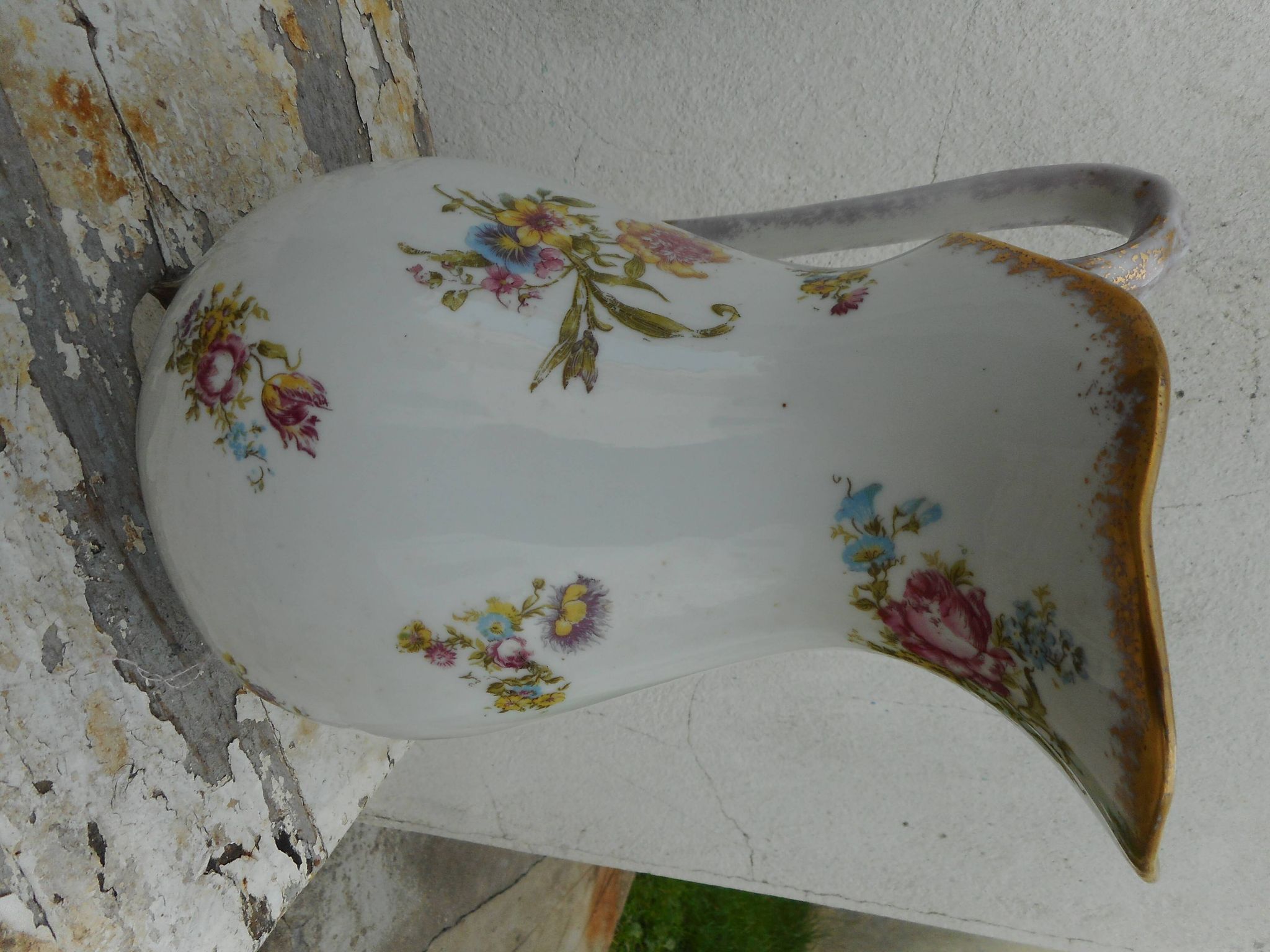 Pichet en porcelaine