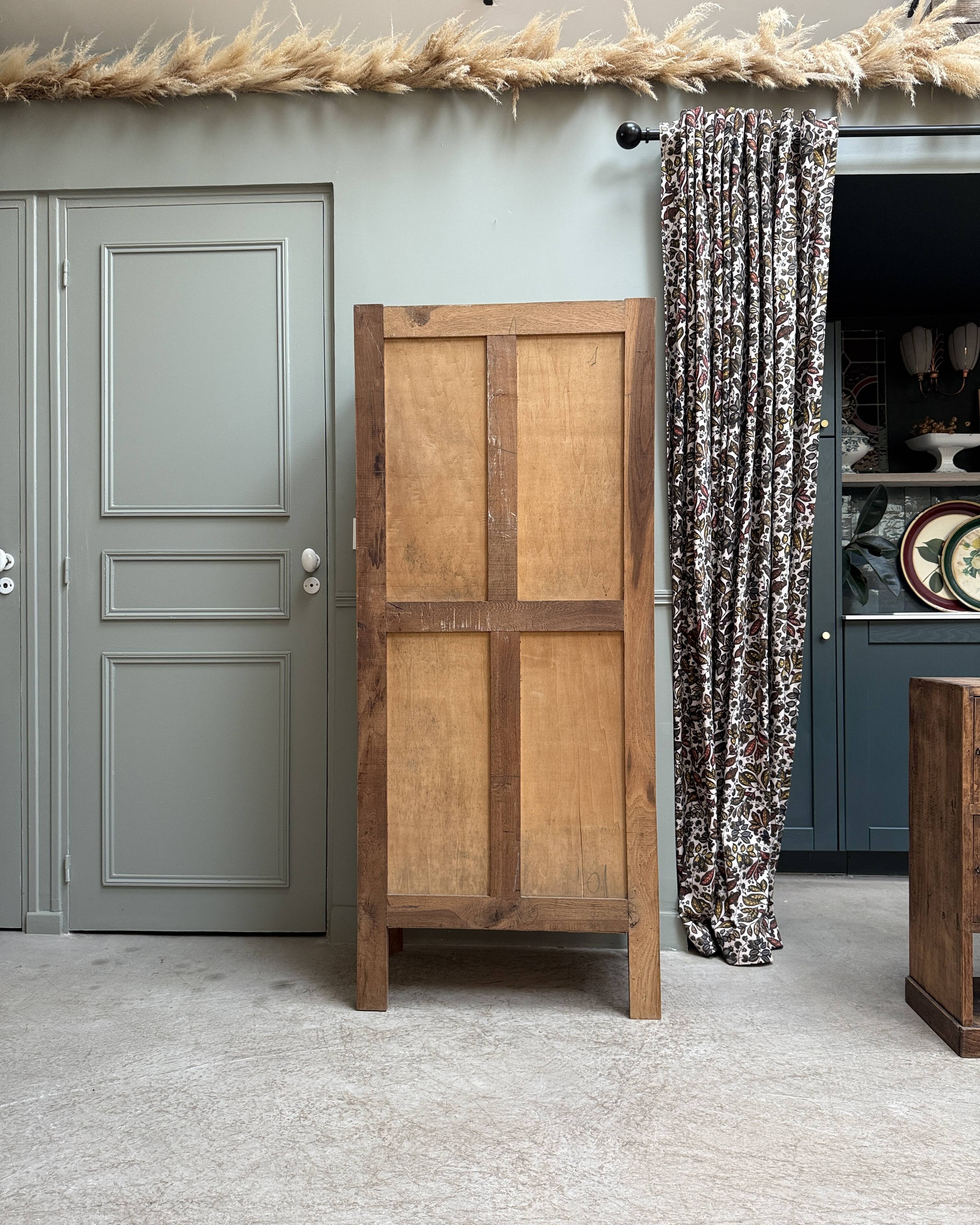 Parisian Art Deco showcase