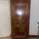 Standing man, antique wooden bonnetière.