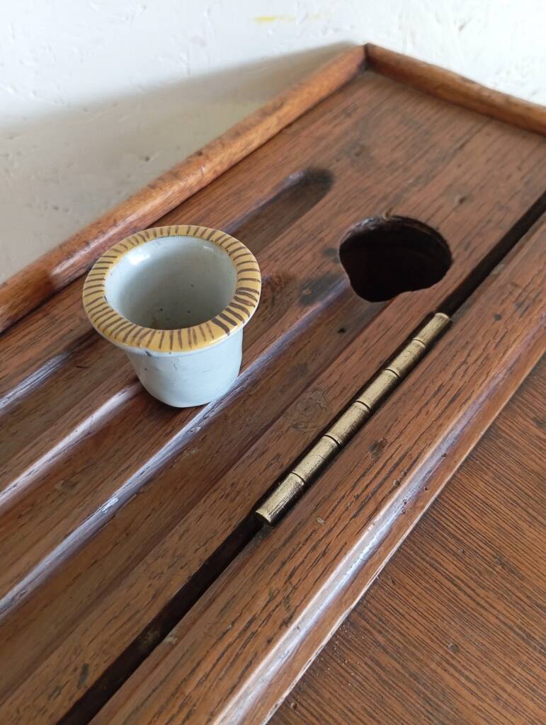 1900s oak desk with interior paint
