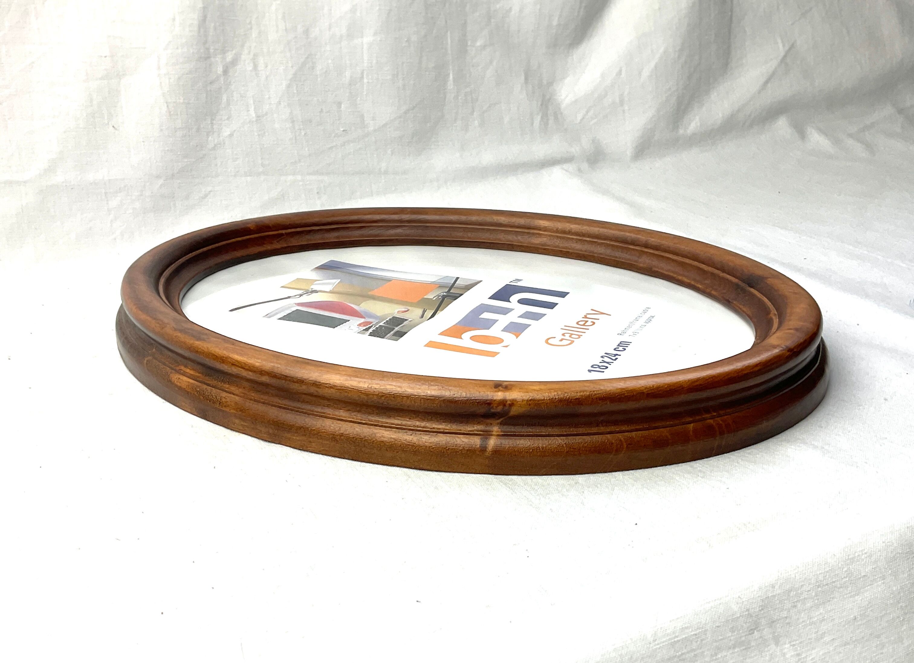 Oval wooden frame b+h