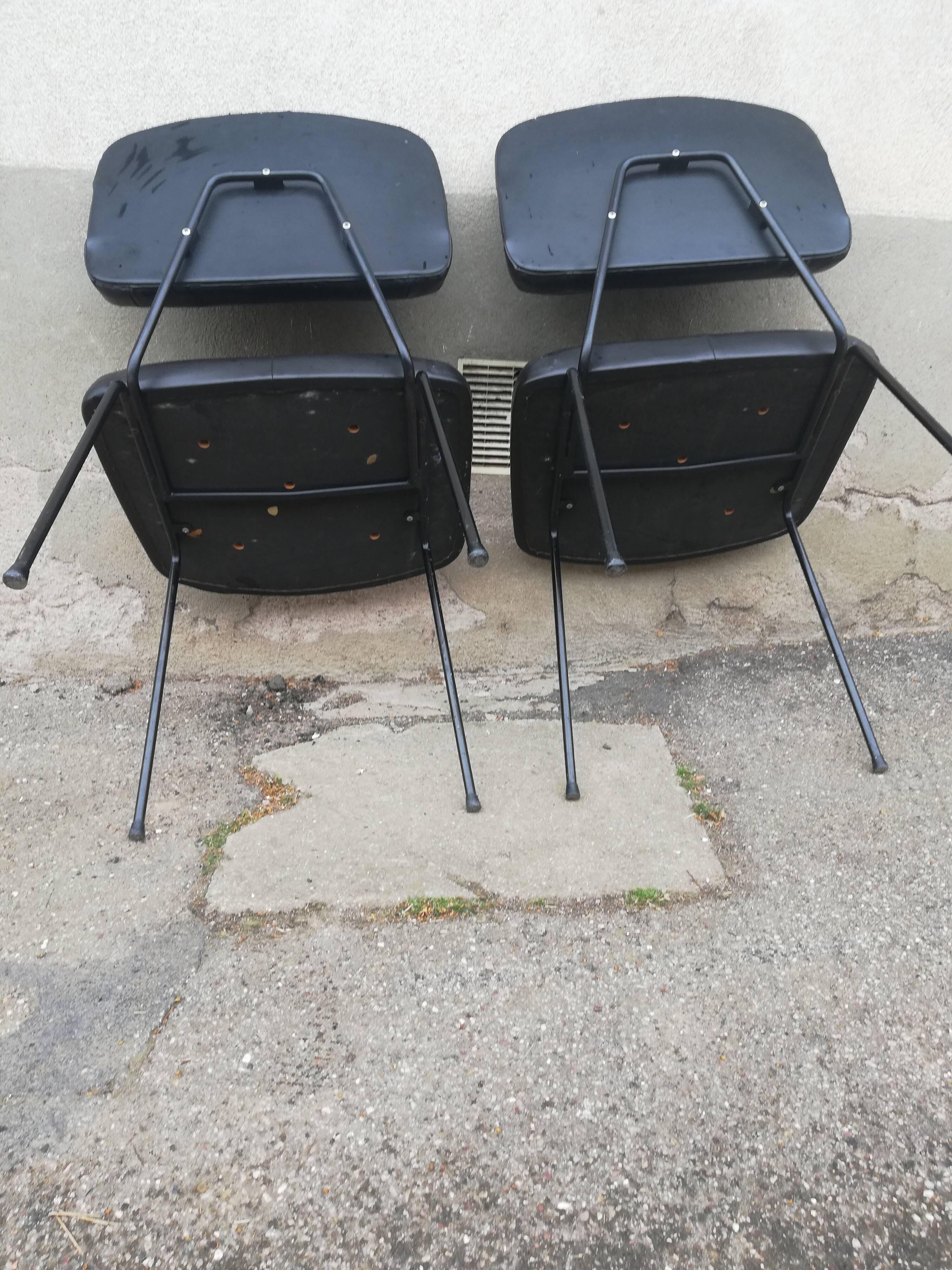 Paire de chaises Cm 196 de Pierre Paulin 1960