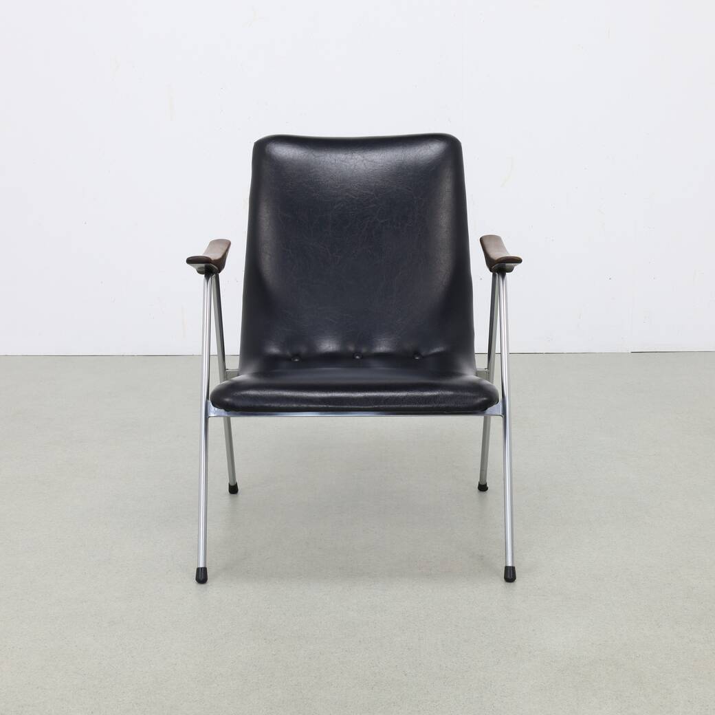 Vintage Lounge Chair in Leatherette and Metal, 1960s