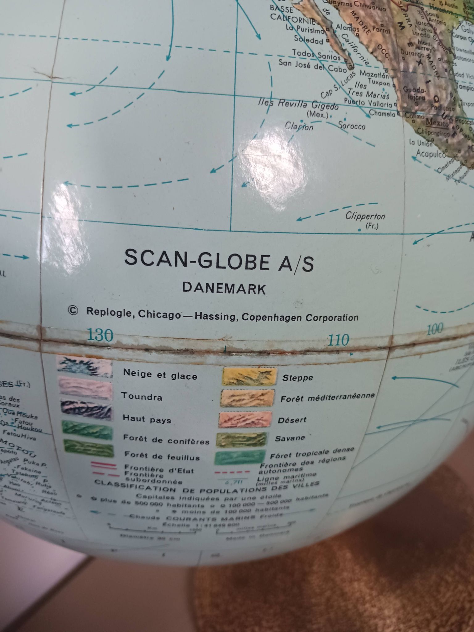 Globe terrestre, années 60/70 .