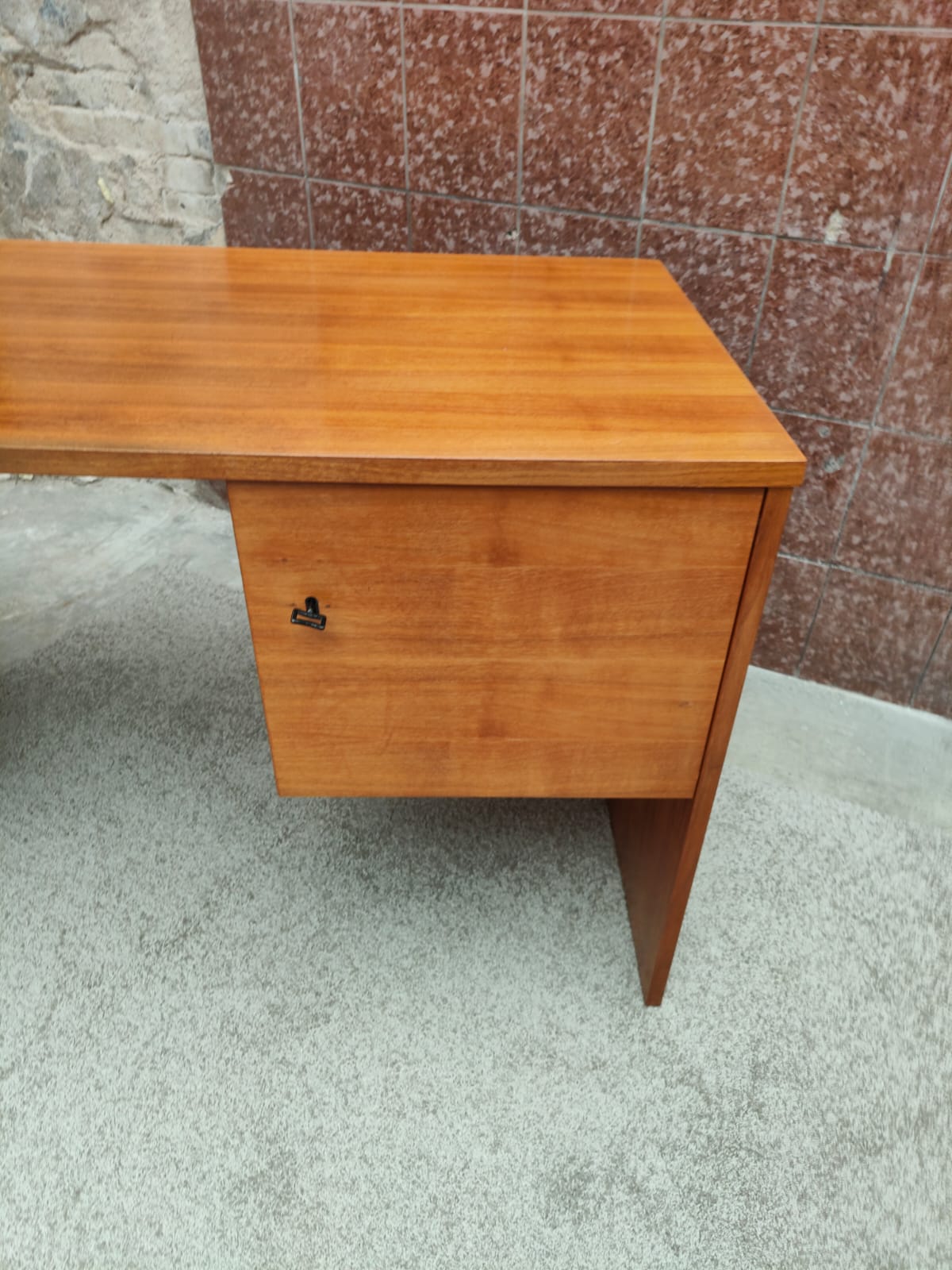 Mid century agency | vintage – desk