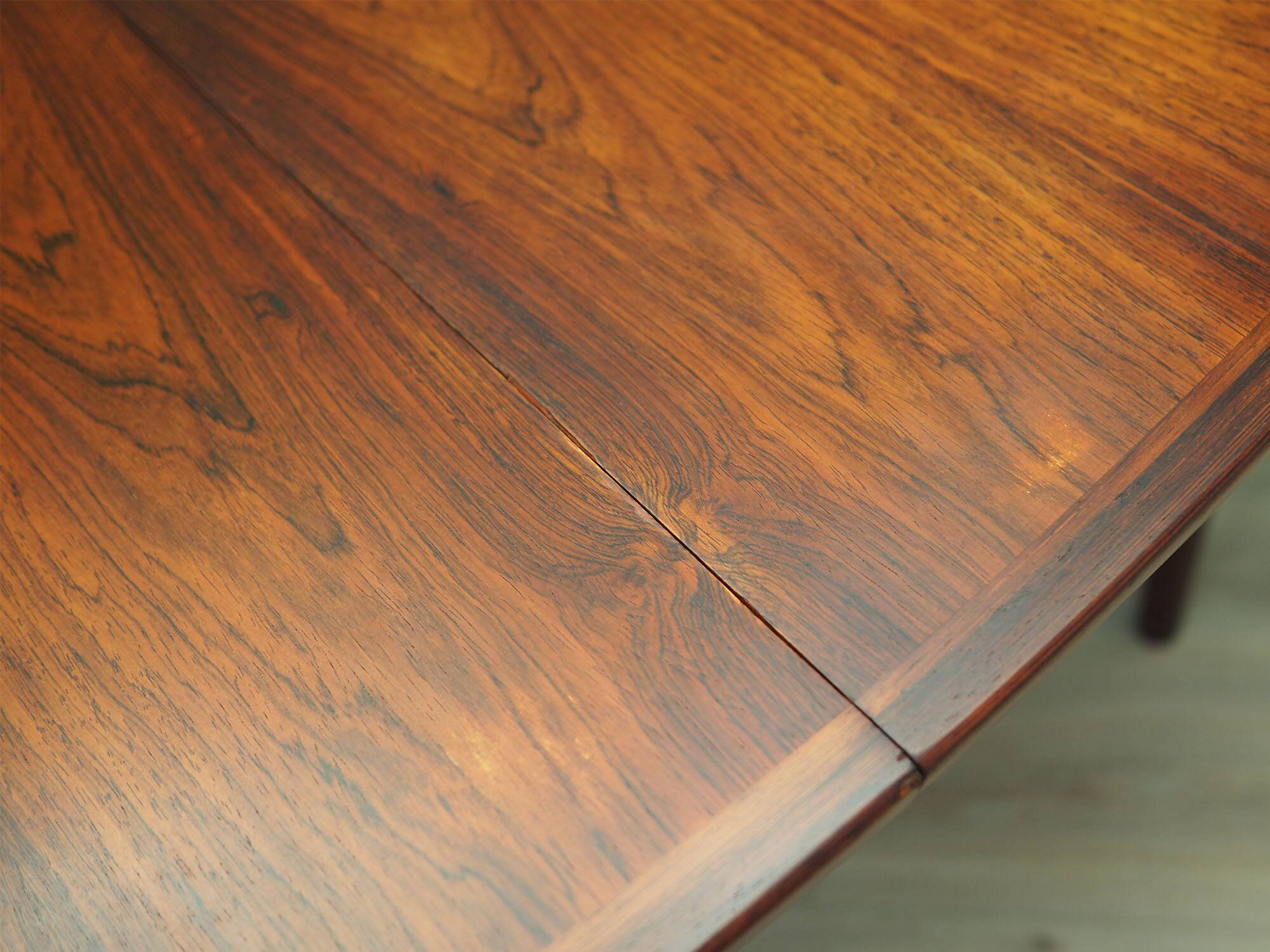 Oval rosewood table, 1950s, Danish design, designer: Arne Vodder, productio