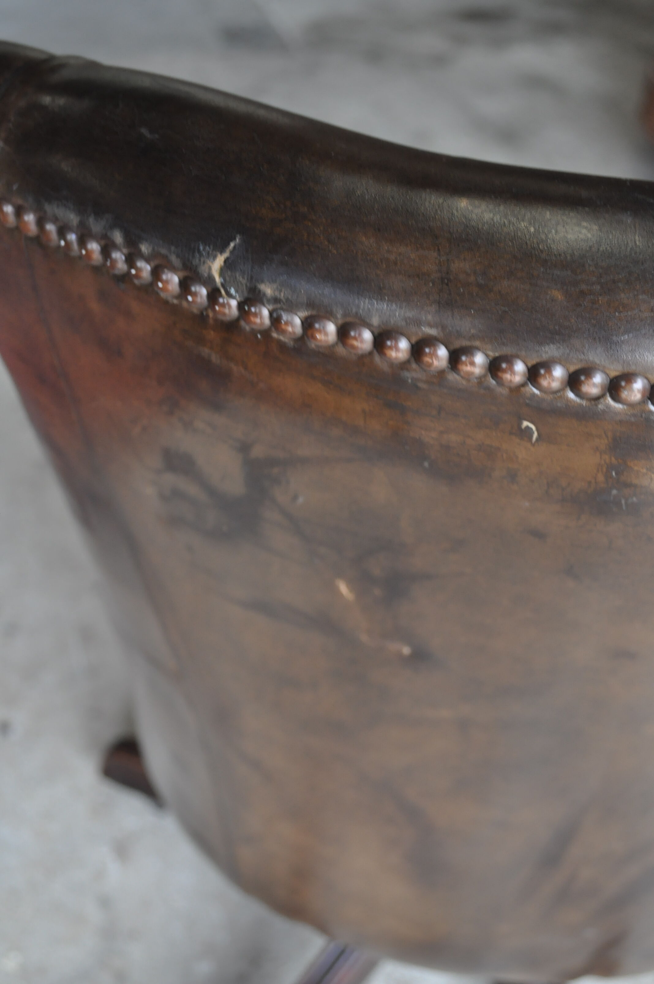 Chesterfield-style office chair