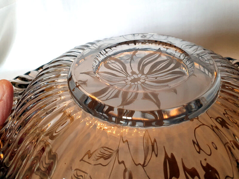 Art deco crystal cut signed P.Davesn