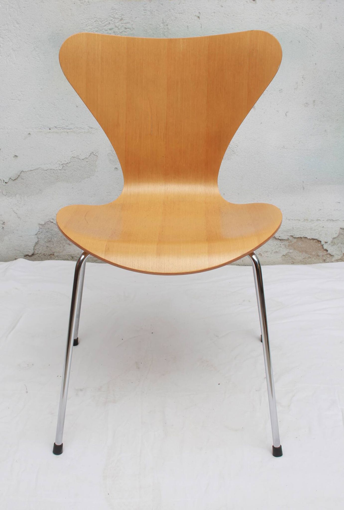 chaise 3107 Arne Jacobsen en frêne