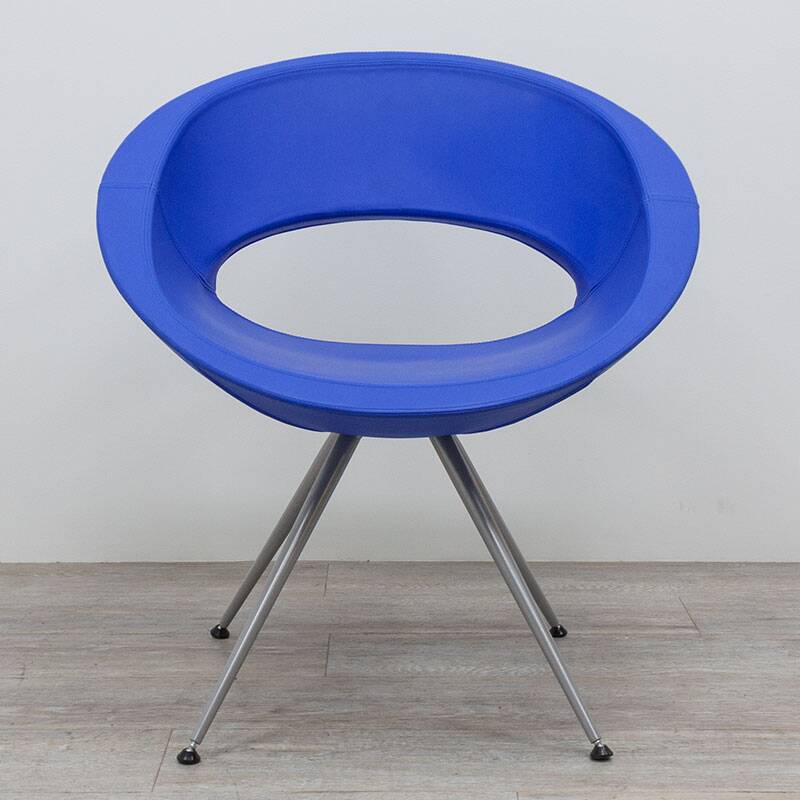 Sesta Smile armchair in Blue imitation leather
