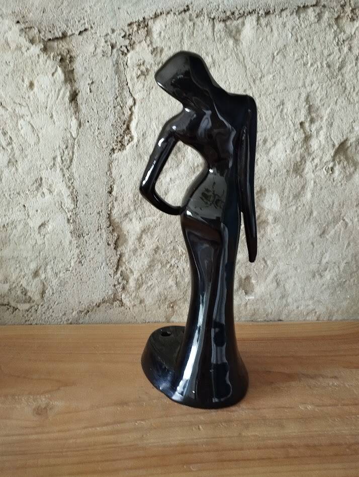 Art Deco statuette of a woman – Elegant dancer – Black earthenware – 1950s