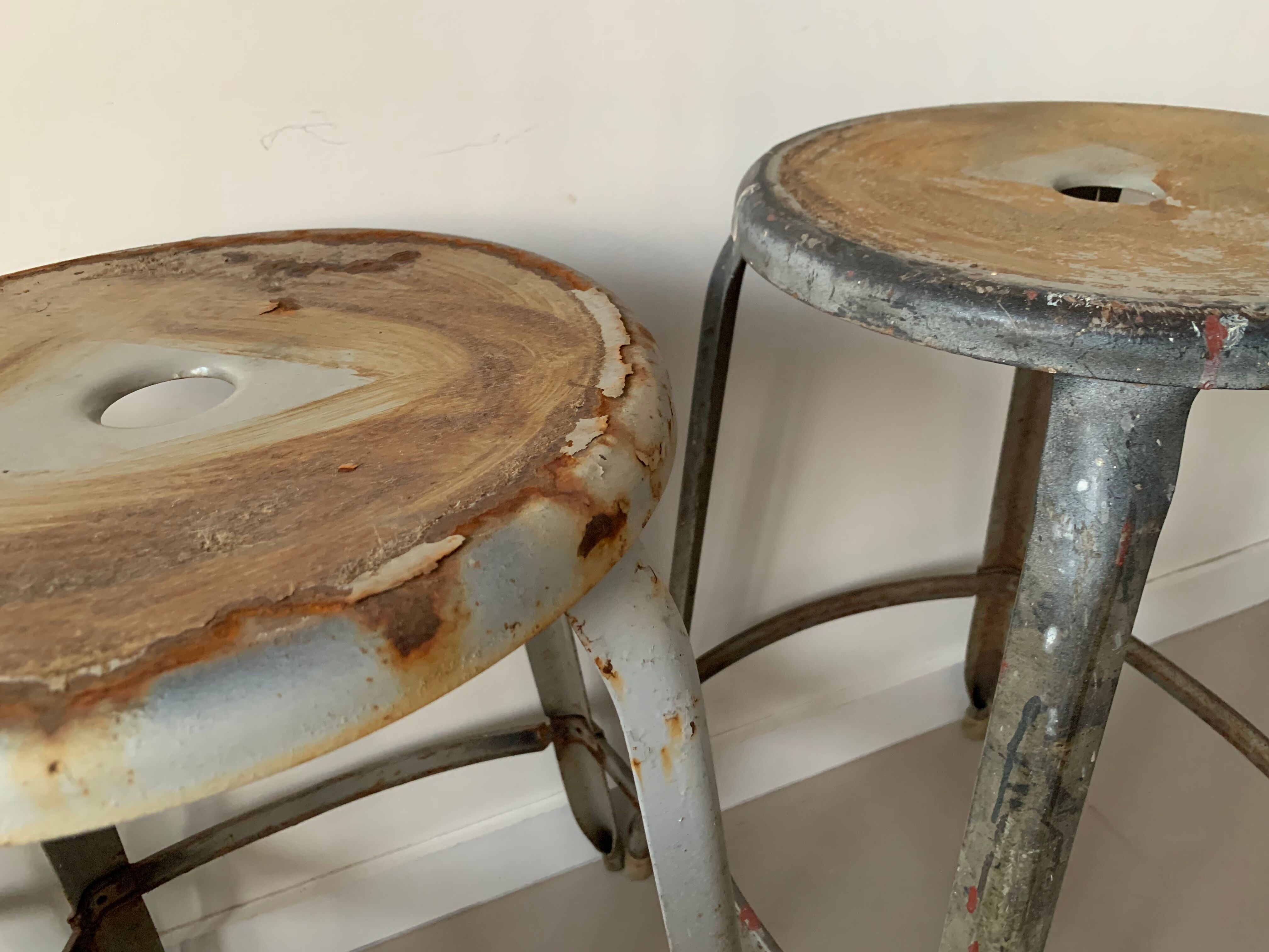 Lot 4 tabourets Nicolle anciens