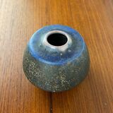 Brutalist studio pottery vase by Lu and Gerd Grove, mid-century, 1962.