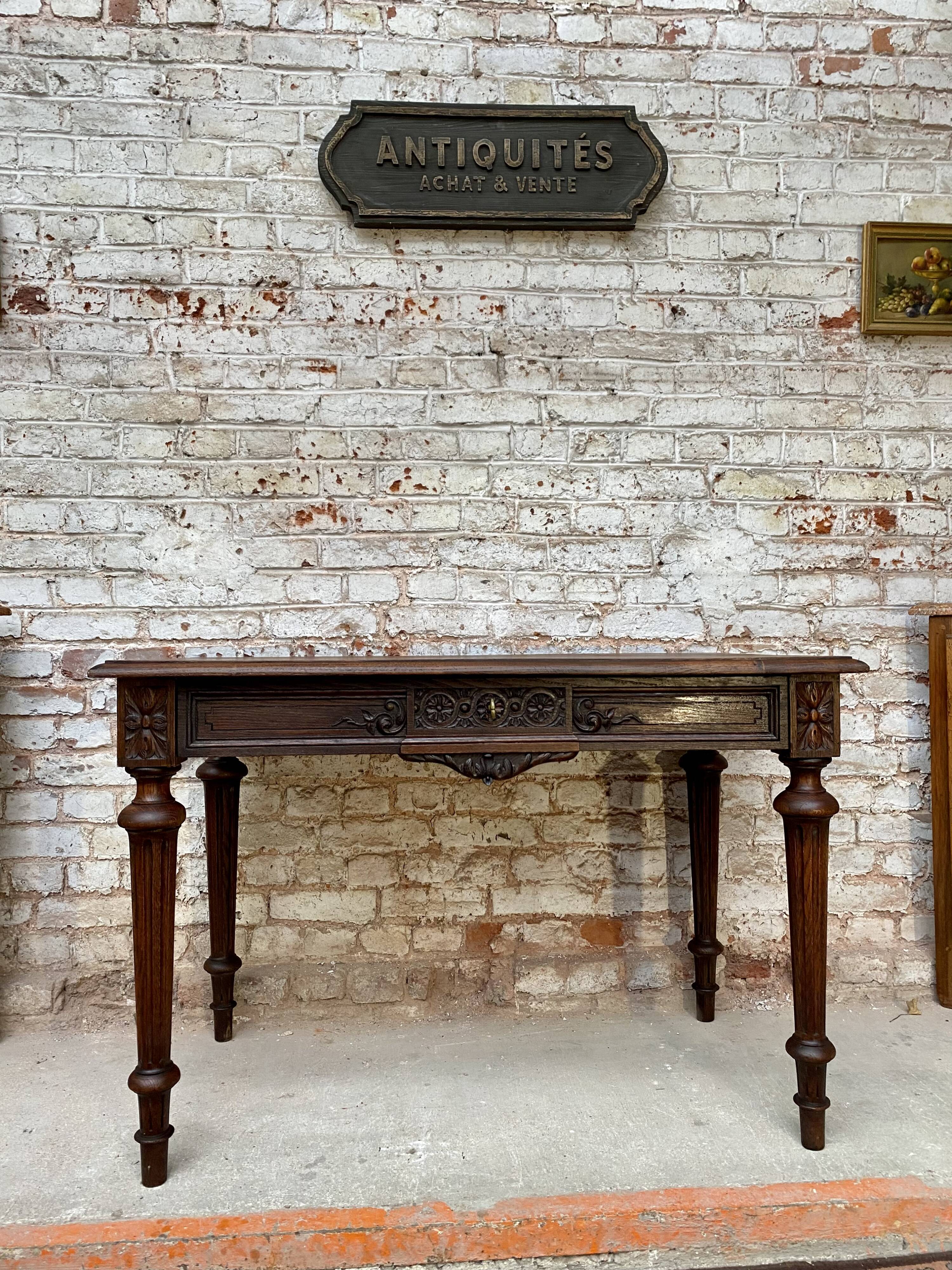 Double-sided desk in natural wood Louis XVI style