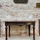 Bureau double face en bois naturel de style Louis XVI