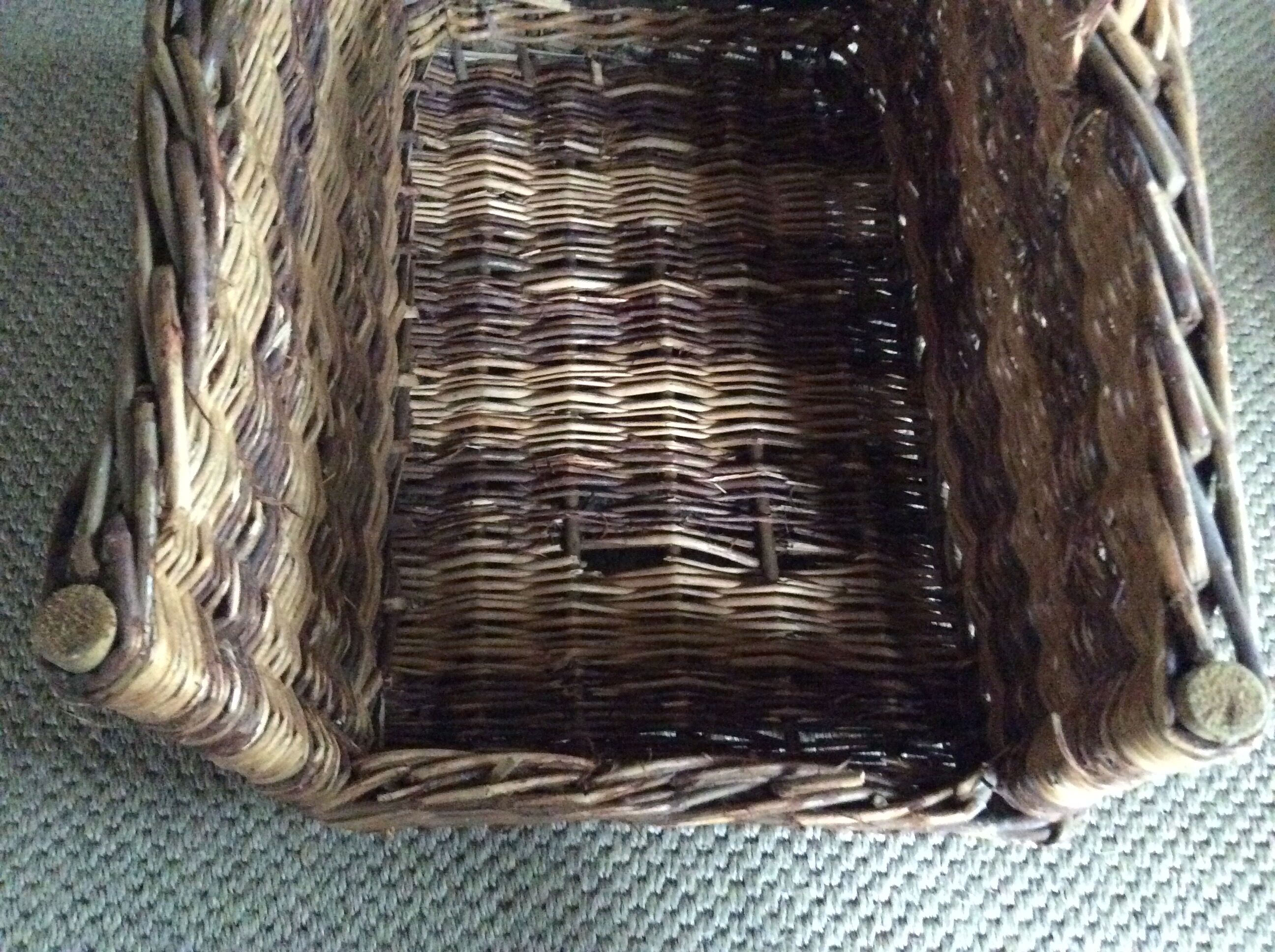 Wood basket