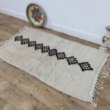 Handmade wool Berber rug 138 x 82 cm