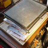 Hairdresser's mirror